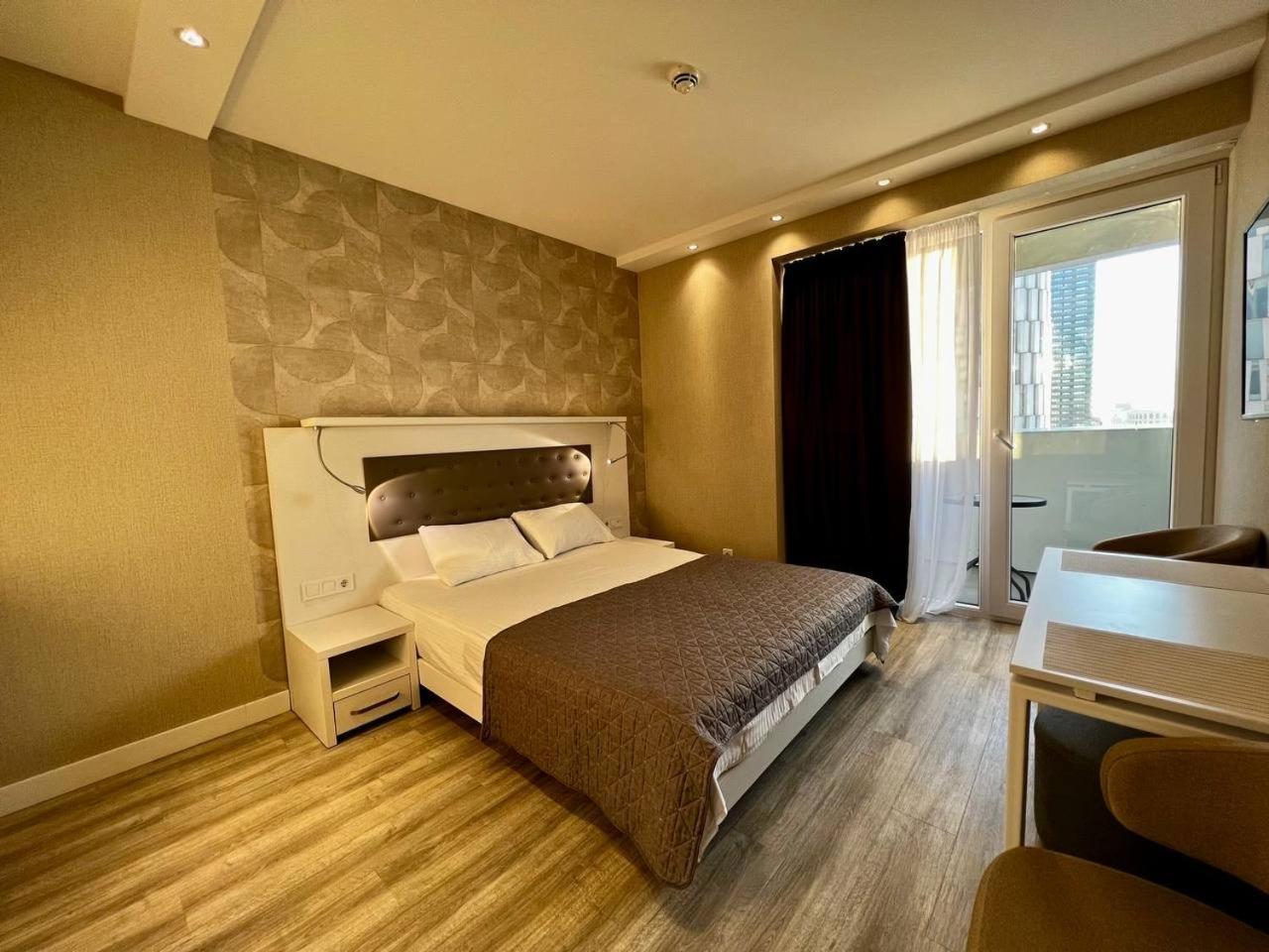 Batumi Deluxe Apartments Luaran gambar