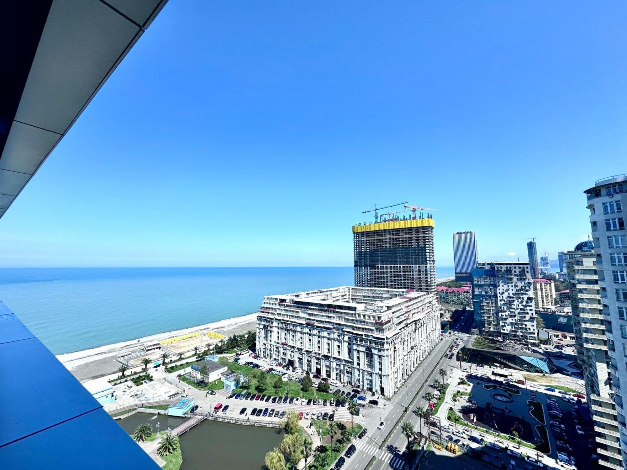 Batumi Deluxe Apartments Luaran gambar